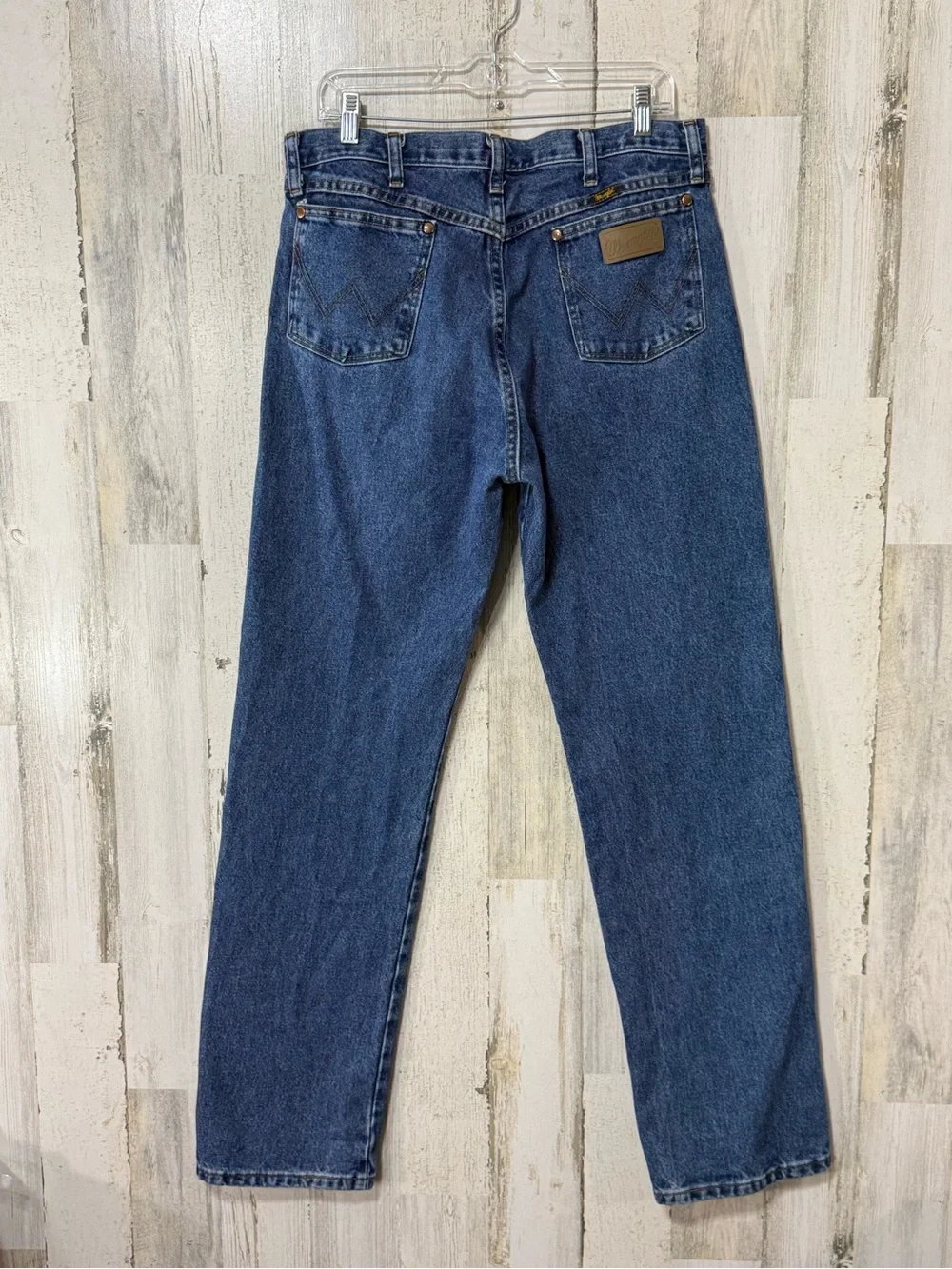 Wrangler Men’s Classic Straight Blue Denim Jeans